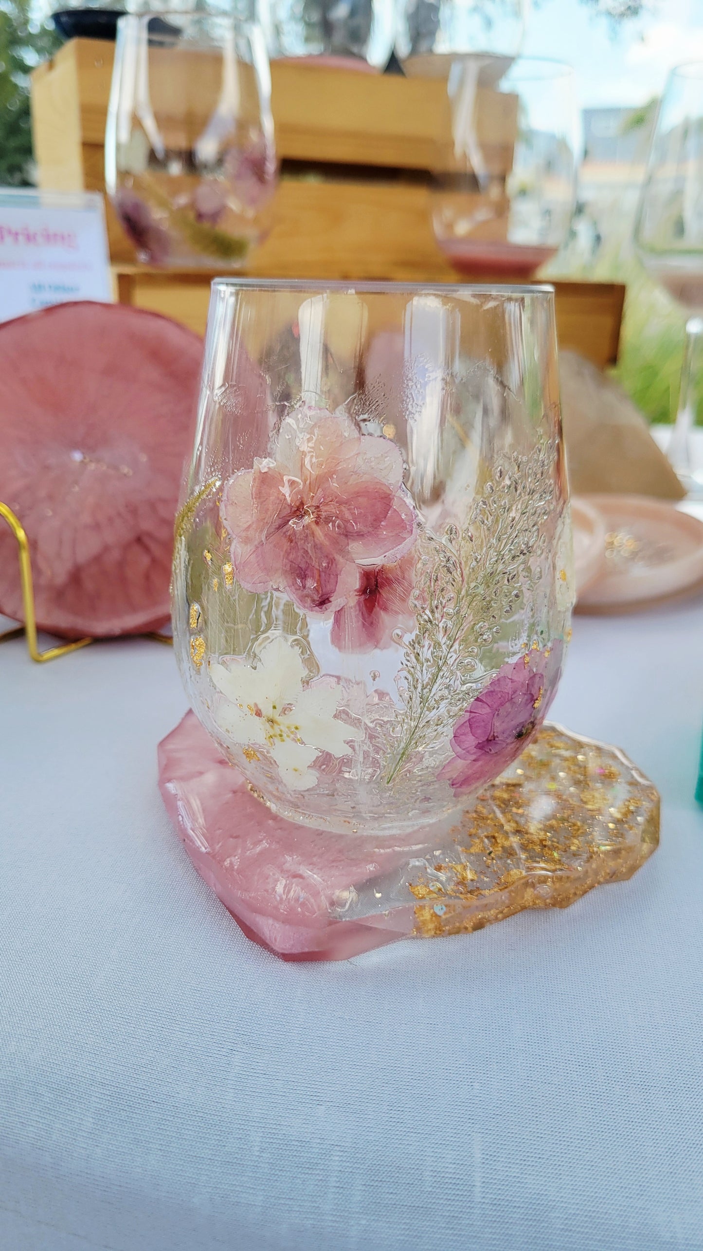 Maria M- Floral Stemless