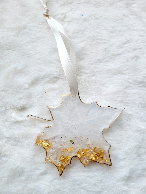 Maple Leaf Ornament- Pearl White